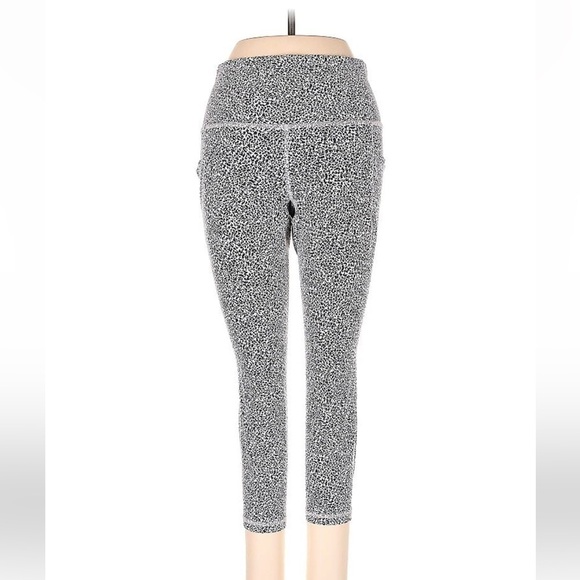 Athleta Salutation Stash II Textured 7/8 Tights Micro Cheetah Black/Sea Salt XS - Picture 5 of 12